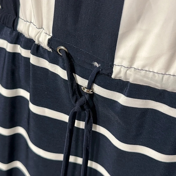 NWOT Vince Camuto “oceanography” striped dress size 6 - Picture 5 of 7